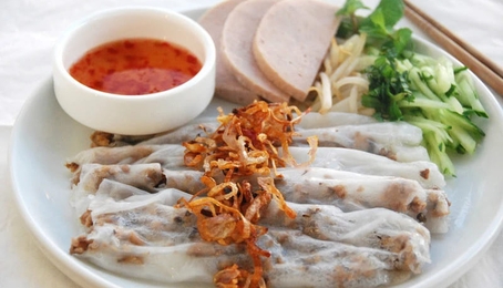 Bánh cuốn Thanh Trì ngon nhất tại quận Long Biên, Hà Nội