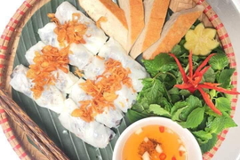 Điều gì làm nên hương thơm đặc trưng của bánh cuốn Thanh Trì?