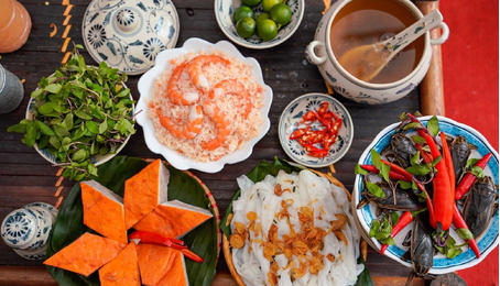 Bánh cuốn Thanh Trì – Còn cha mẹ, còn những bữa sáng để thương
